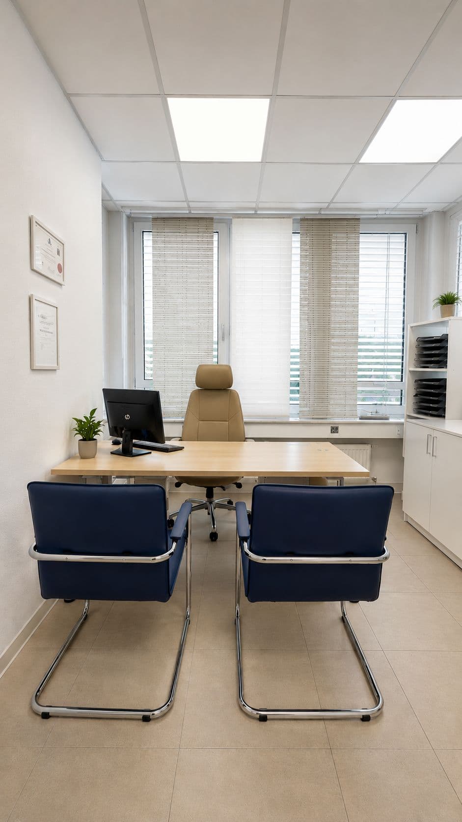 Praxisräume der Frauenarztpraxis Dr. Sagiroglu in Stuttgart-Bad Cannstatt – 10