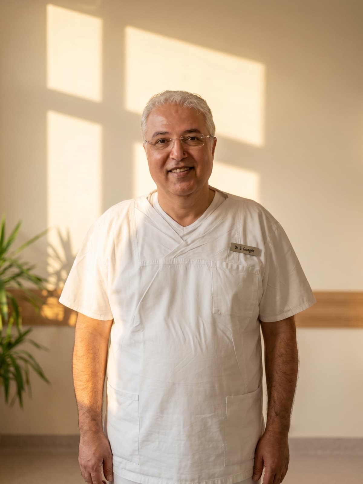 Herr Dr. Ersin Güngör
