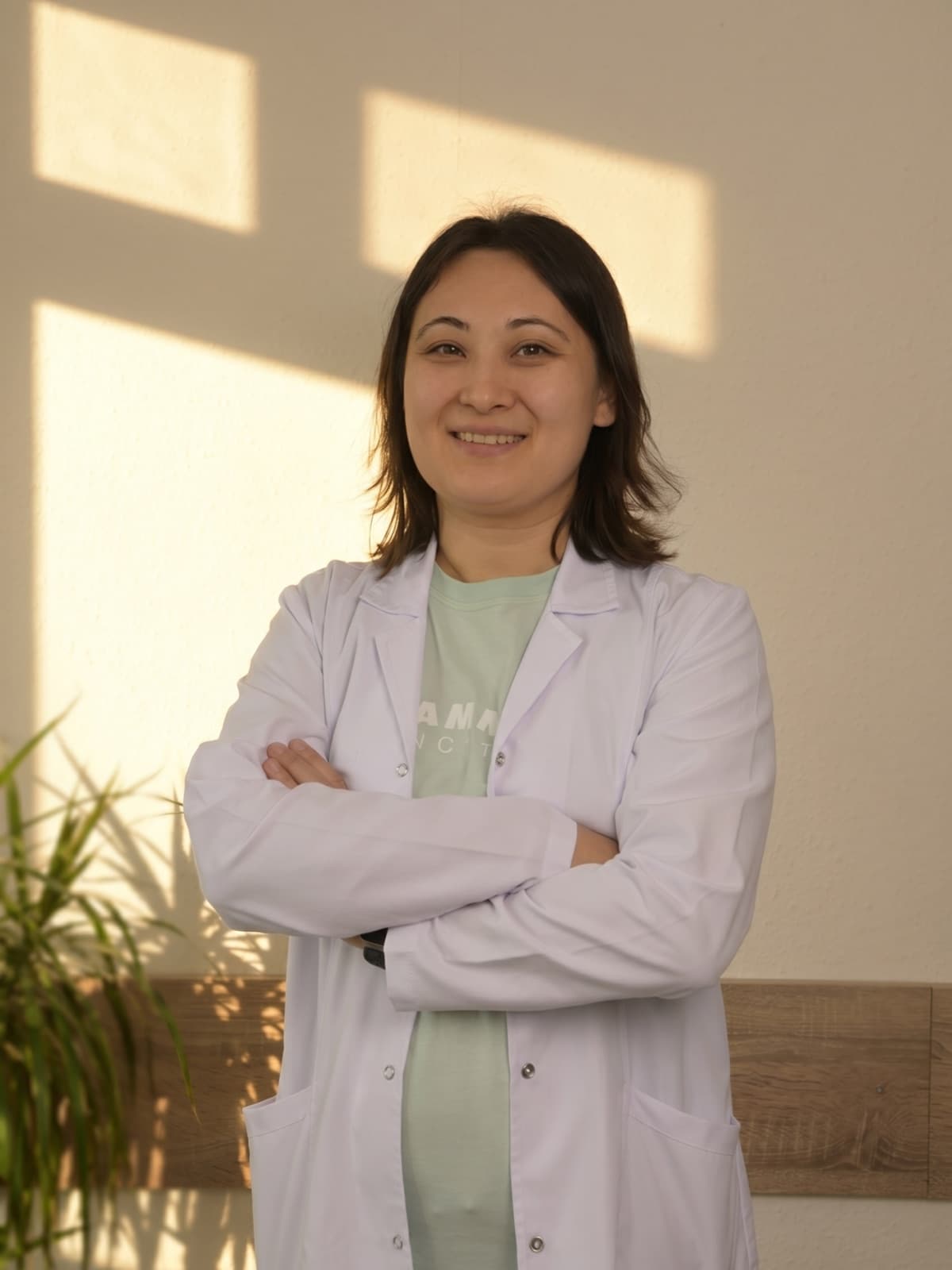 Frau Dr. Merve Toy-Urcun – Angestellte Ärztin